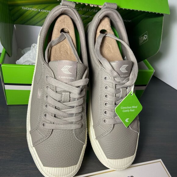 Cariuma OCA Premium Leather Sneakers Grey NWT - Picture 2 of 7